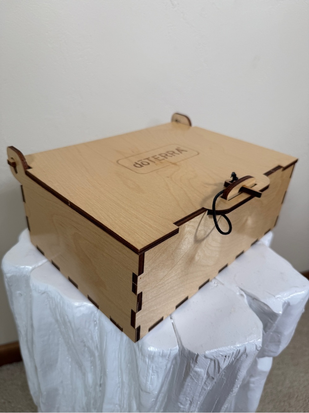 Medium dōTERRA Branded Natural Wood Essential Oil Box DT517 (Holds 36 vials)